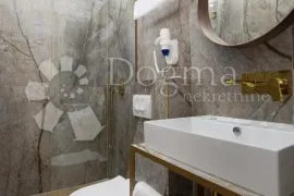 EKSKLUZIVNA PRODAJA! LUXURY ROOMS, SPLIT, Split, Propiedad comercial