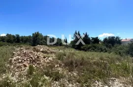 ZADAR, DIKLO - Zemljište s građevinskom dozvolom i projektom za zgrade, Zadar, Terreno