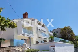 RIJEKA, MARTINKOVAC - Villa s bazenom, Rijeka, House