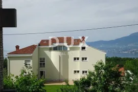 RIJEKA, MARTINKOVAC - Villa s bazenom, Rijeka, House