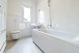 Zagreb, Čret, prostran trosoban stan NKP 105 m2, Zagreb, Apartamento