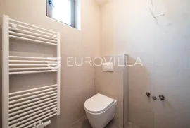 Zagreb Gajnice dvoetažan stan sa garažom i vrtom 170 m2 NOVOGRADNJA, Zagreb, Flat