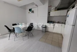 Split, Brda, poslovni prostor ukupne površine 518 m2, Split, Gewerbeimmobilie