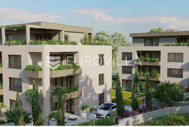 Kaštela,  Penthouse 102 m2 na treći katu  zgrade s liftom povezan  s garažom, Kaštela, Appartamento