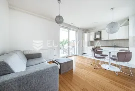 Zagreb, Buzin prekrasan dvosoban stan 40m2, Zagreb, Stan