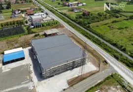 PROIZVODNO-TRGOVINSKI POSLOVNI OBJEKAT - PRIJEDOR - 4.000 m2, Prijedor, Immobili commerciali