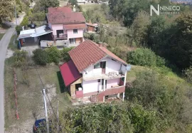 KUĆA - JAKUPOVCI - 100 m2 (Opština Laktaši), Laktaši, Famiglia