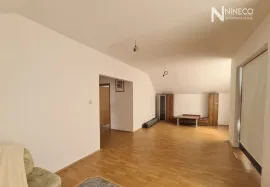 KUĆA - MAGLAJANI - 280 m2 (Opština Laktaši), Laktaši, Maison