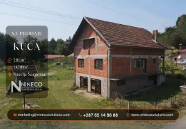 KUĆA SA OKUĆNICOM - ŠARGOVAC - 210 m2, Banja Luka, Ev