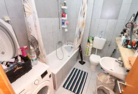 Zagreb, Kamenarka, moderan stan s velikim balkonom, 49m2, Zagreb, Appartamento