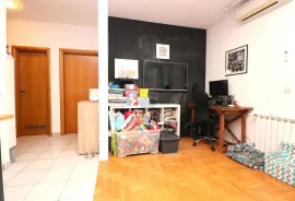 Zagreb, Kamenarka, moderan stan s velikim balkonom, 49m2, Zagreb, Appartamento