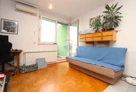 Zagreb, Kamenarka, moderan stan s velikim balkonom, 49m2, Zagreb, Appartamento