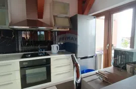 Rovinj, luksuzan stan u potkrovlju za dugoročni najam, Rovinj, Appartement