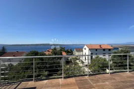 Crikvenica dva apartmana 150m2 PRILIKA!!, Crikvenica, Wohnung