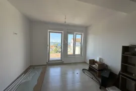 Crikvenica dva apartmana 150m2 PRILIKA!!, Crikvenica, Wohnung