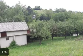 Sesvete, građ. zemljište 1800m2, postojeći objekt 30 m2, Zagreb, Land