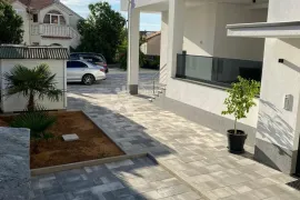 Exluzivna kuća na prodaju u Vodicama,Srima, Vodice, Maison