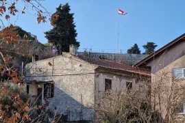 Poslovni prostor - ured - top lokacija - strogi centar, Pula, Коммерческая недвижимость