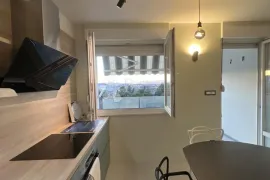 PRILIKA NA TRŽIŠTU! Novo uređeni stan - Split, Split, Apartamento