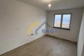 Ražanac 3-soban stan (2.red do mora) 100m2, Ražanac, Apartamento