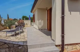 Umag, Savudrija! Predivna kuća s bazenom 500 m do mora!, Umag, Maison