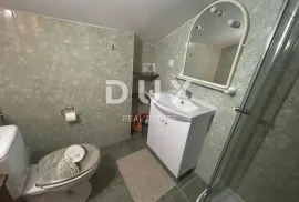 ŠIBENIK, BILICE - Kuća s 5 apartmana 100 m od mora, Šibenik - Okolica, بيت