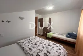 ŠIBENIK, BILICE - Kuća s 5 apartmana 100 m od mora, Šibenik - Okolica, Maison