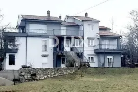 JURDANI, MATULJI - Kuća na mirnoj lokaciji s velikom okućnicom, Matulji, Casa