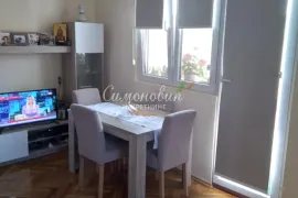 Stari Slankamen, 3.0, 61m2+terasa, I, dvostran, renoviran ID#1656, Inđija, Appartement