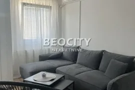 Novi Sad, Socijalno, Vuka Karadžića, 0.5, 22m2, Novi Sad - grad, Appartment