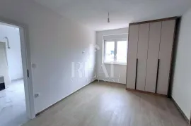 Monvidal ,prilika stan 42m2,1. kat !, Pula, Appartement