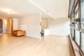 Zagreb, Špansko, poslovni prostor u prizemlju 125 m2, Zagreb, Ticari emlak