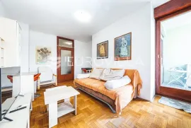 Zagreb, Trnje, dvosoban stan NKP 57 m2, Zagreb, Daire