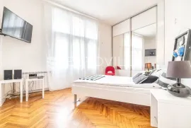 Zagreb, Centar prekrasan dvosoban stan 55m2 sa balkonom, Zagreb, Stan