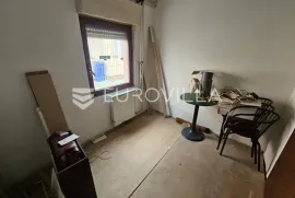 Osijek, Vatrogasno naselje, stambeno-poslovna kuća, 160 m2, Osijek, Commercial property