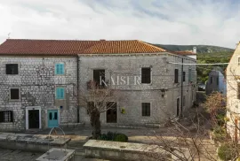 Otok Cres-Lošinj, Osor, troetažni stan 148 m2, Mali Lošinj, Apartamento