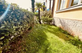 Opatija, Ičići – Stan 1. red do mora, garaža, okućnica, Opatija - Okolica, Appartment