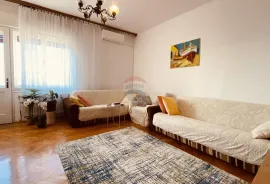 RIJEKA, Bulevard - Stan sa garsonjerom 130 m2 + vrt, Rijeka, Daire