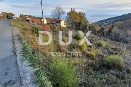 OPATIJA, BREGI - građevinsko zemljište s pogledom na more i GRAĐEVINSKOM DOZVOLOM za urbanu villu s bazenom!!! PRILIKA!, Matulji, Terra