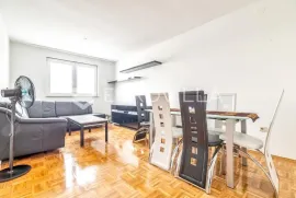 Zagreb, Sesvete, 2 atraktivne kuće 458 m2, Zagreb, Maison