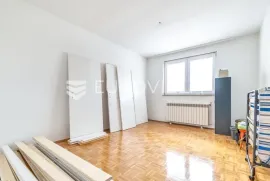 Zagreb, Sesvete, 2 atraktivne kuće 458 m2, Zagreb, House