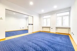 Zagreb, Donji grad, funkcionalan poslovni prostor 162 m2 + 2 VPM na 1. katu poslovne zgrade, Zagreb, Ticari emlak