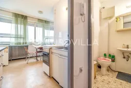 Zagreb, Savica, dvosoban stan za adaptaciju NKP 38 m2, Zagreb, Daire