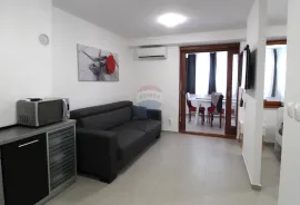 Istra,Červar Porat-renoviran stan u blizini mora, Poreč, Flat