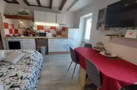 Rovinj, renoviran stan na 3. katu autohtone zgrade, Rovinj, Appartement