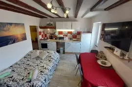 Rovinj, renoviran stan na 3. katu autohtone zgrade, Rovinj, Appartement