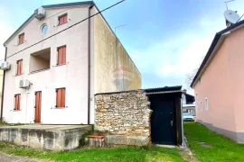 Kamena kuća,11novigrad, Novigrad, Casa