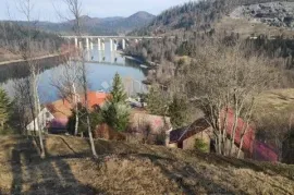 Za sve ljubitelje prirode: najam kuće uz jezero Bajer, Fužine, Casa