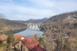 Za sve ljubitelje prirode: najam kuće uz jezero Bajer, Fužine, Casa