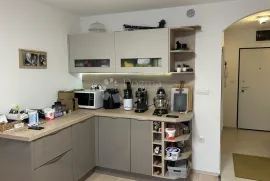 Moderan i svježe adaptiran stan na atraktivnoj lokaciji, Rijeka, Appartment